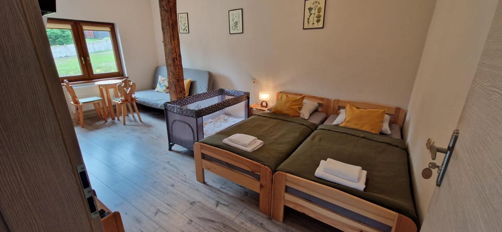 Derkaczowa Kotlina Farm stay Gniewoszow (Lower Silesia)